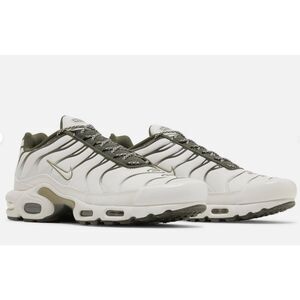 Nike Air Max Plus Phantom Neutral Olive